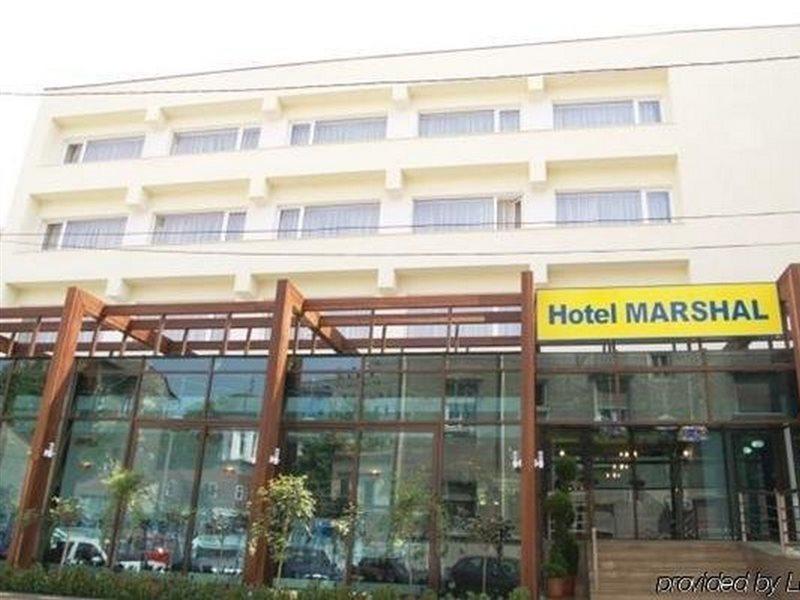 Marshal Hotel Букурещ Екстериор снимка