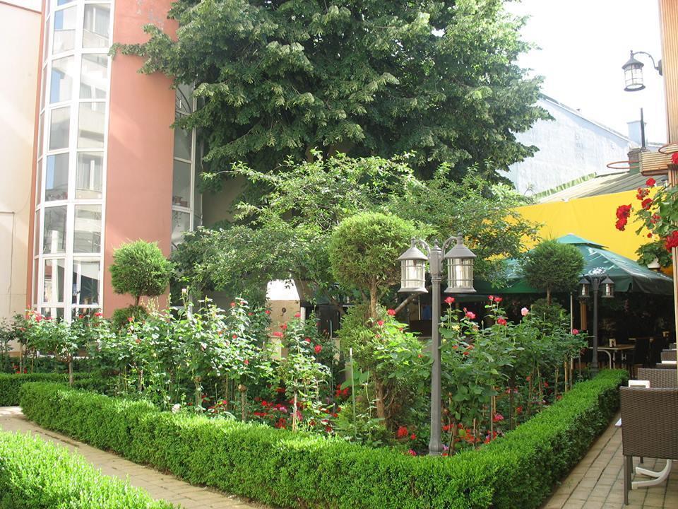 Marshal Hotel Букурещ Екстериор снимка