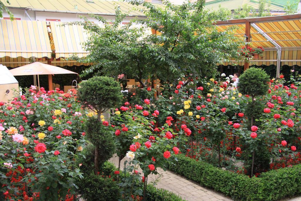 Marshal Hotel Букурещ Екстериор снимка
