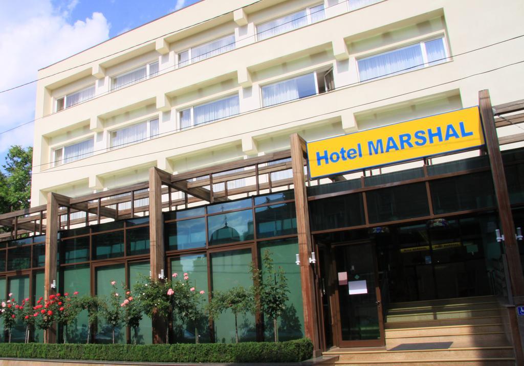 Marshal Hotel Букурещ Екстериор снимка