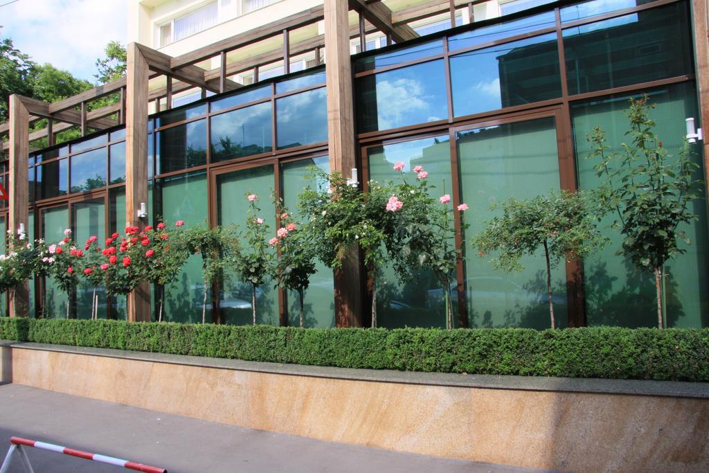 Marshal Hotel Букурещ Екстериор снимка